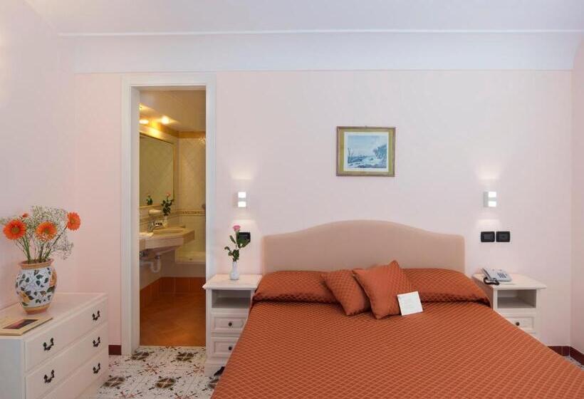 带花园景观的古典房间, Le Querce Resort Sea Thermae & Spa