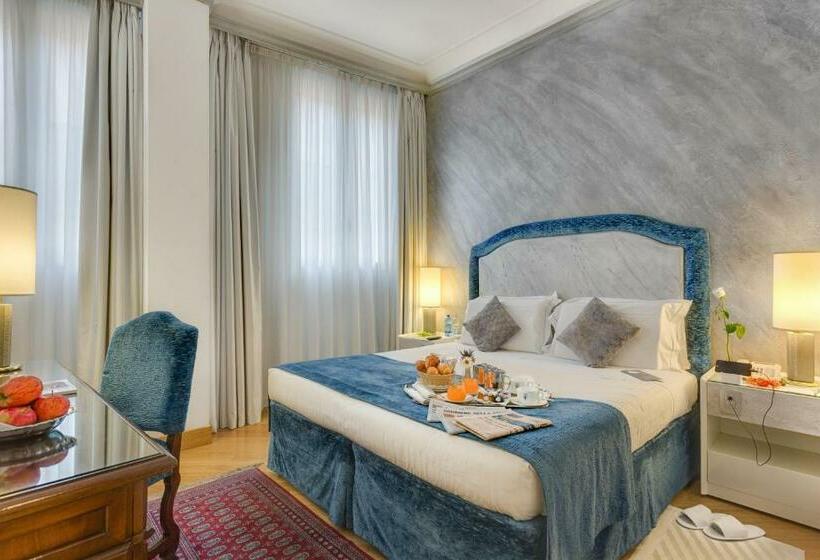 اتاق رمانتیک, Rivoli Boutique