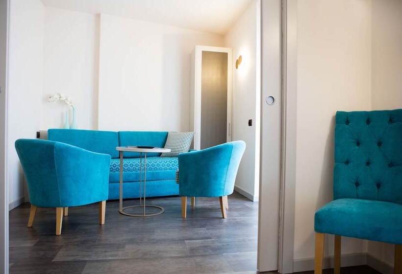 Suite with lake view, Vittorio