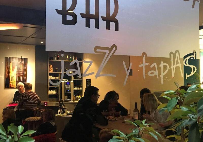 Номер Стандарт Вид на Озеро, Giardinetto