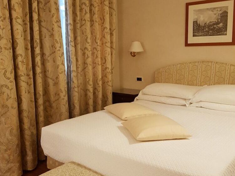 اتاق سوپریور, Phi Hotel Canalgrande