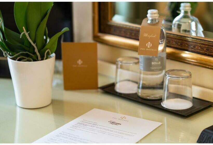 اتاق سوپریور, Phi Hotel Canalgrande