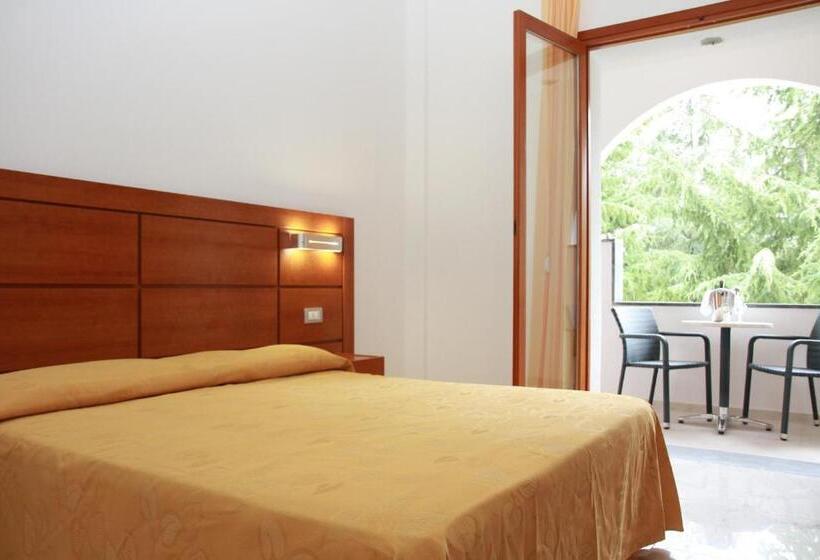 Номер Стандарт, Villaggio Turistico La Mantinera