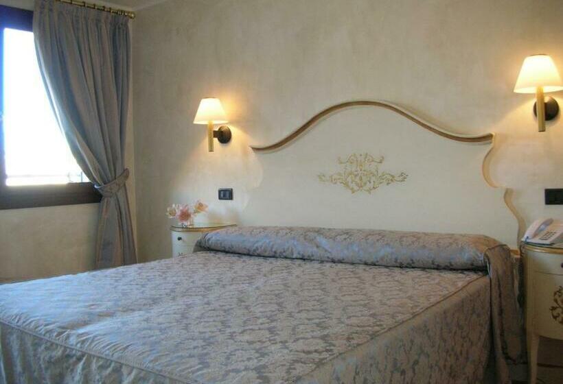 اتاق سوپریور, Carlton Capri