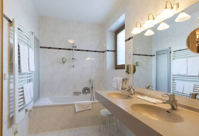 Номер Стандарт Двуспальная Кровать, Family Resort Rainer