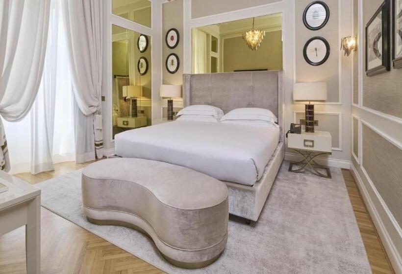 اتاق لوکس سه تخته, Grand Hotel Principe Di Piemonte