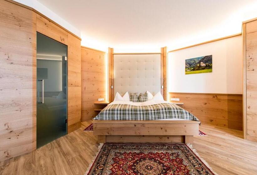 Четырехместный Номер Стандарт, Posthotel Lamm
