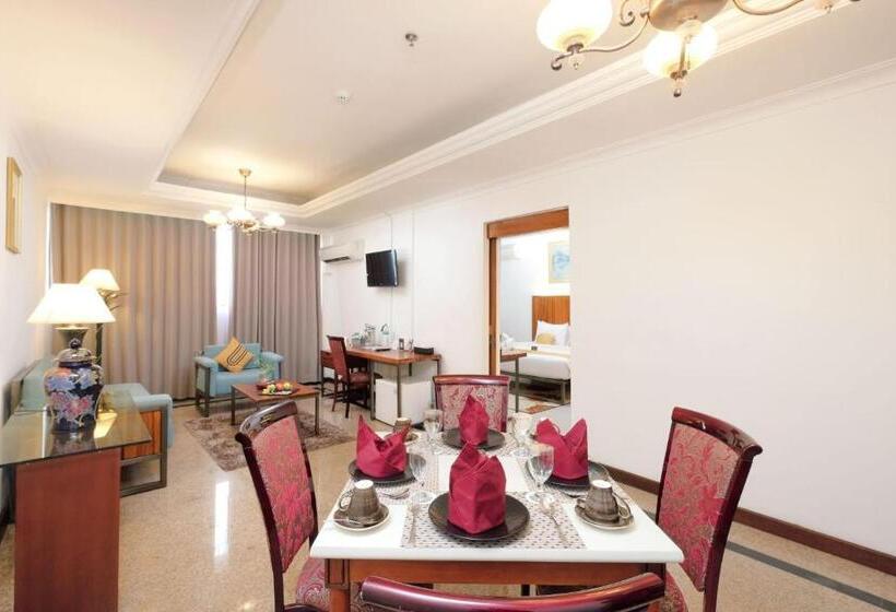 スイート, Metro Park View Hotel Kota Lama Semarang