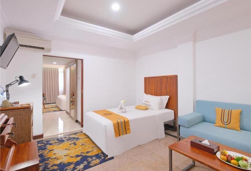 スイート（家族用）, Metro Park View Hotel Kota Lama Semarang