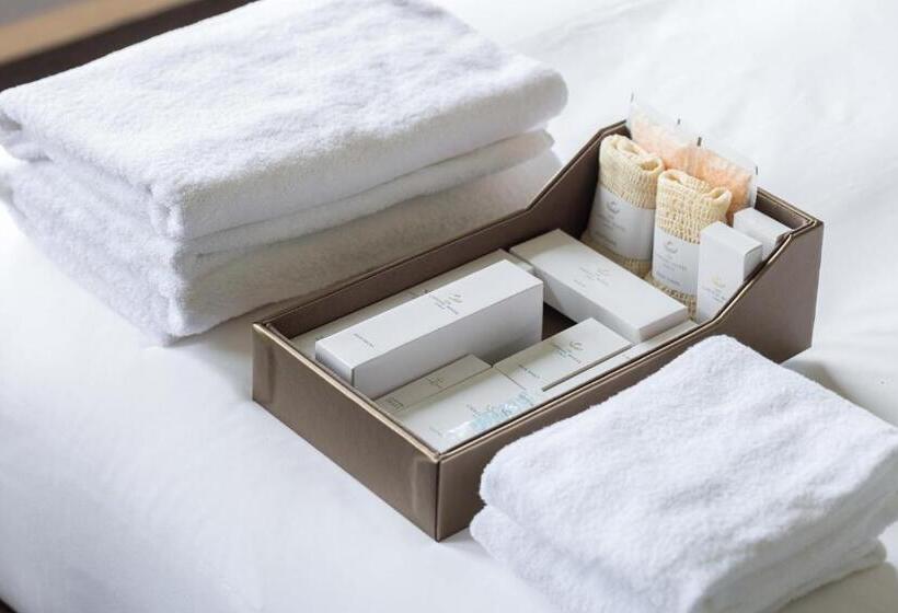 Номер Deluxe, The Capitol Hotel Tokyu