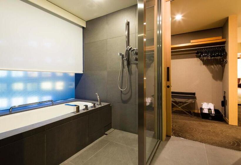 Номер Стандарт Адаптированный для Инвалидов, The Capitol Hotel Tokyu