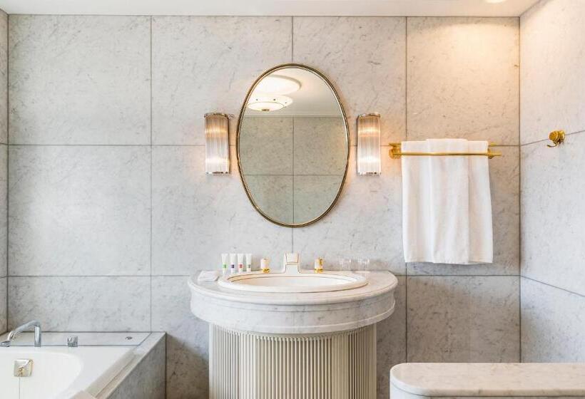 Люкс Престиж, Swissotel Nankai Osaka