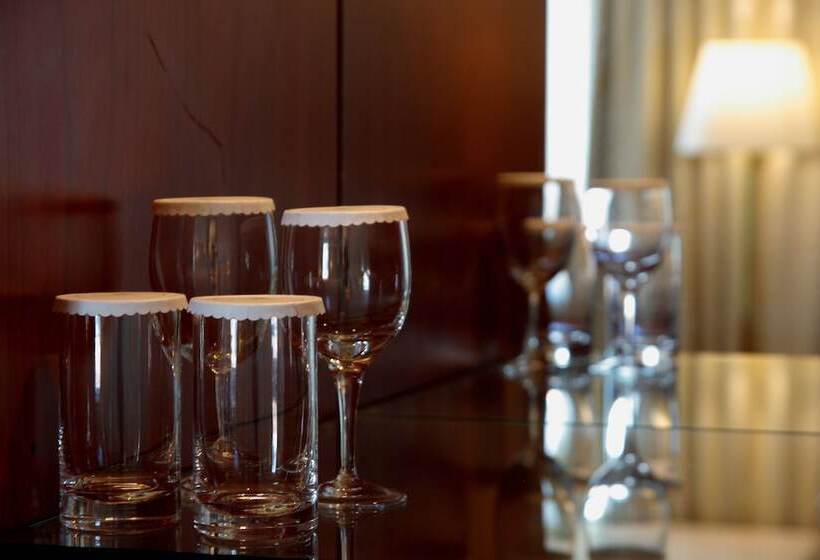 Люкс, Sejong Hotel Seoul Myeongdong