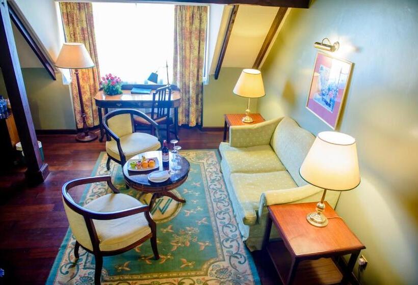 استودیوی استاندارد, Windsor Golf Hotel & Country Club