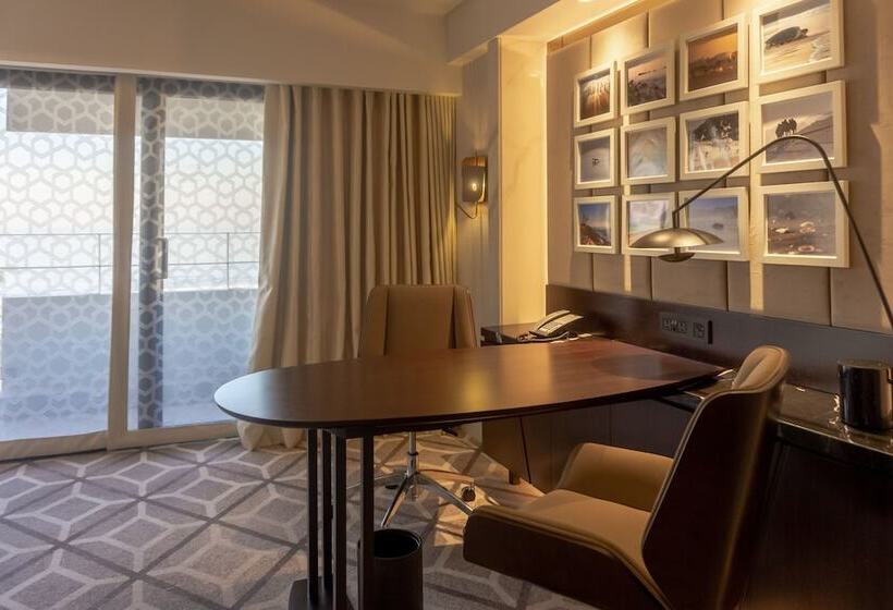 سوییت جونیور با چشم‌انداز دریا, Intercontinental Muscat, An Ihg