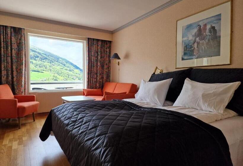 スーペリアールーム, Olden Fjord