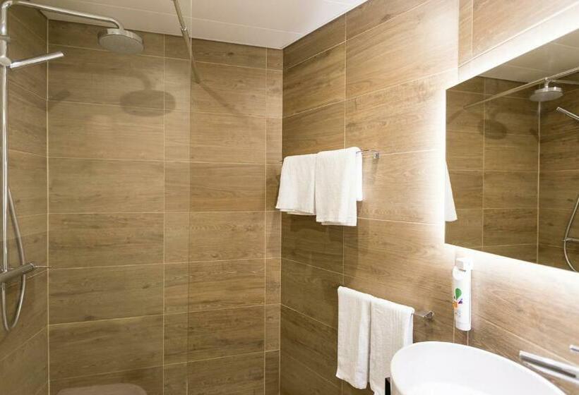 Номер Superior, Ibis Styles Lisboa Centro Marques De Pombal