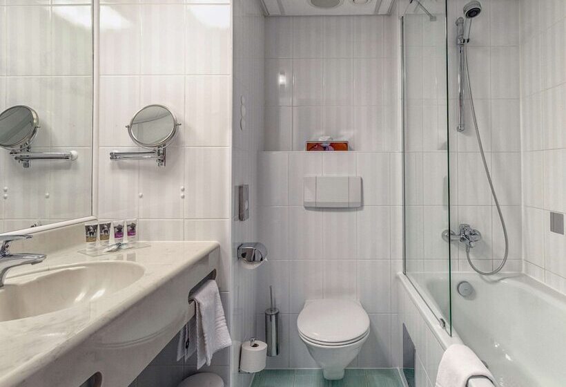 Классический Номер, Mercure Warszawa Centrum