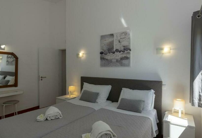 Вилла 3 Спальни Вид на Сад, Rocha Brava Village Resort