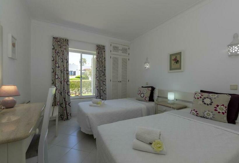 Вилла 3 Спальни, Rocha Brava Village Resort