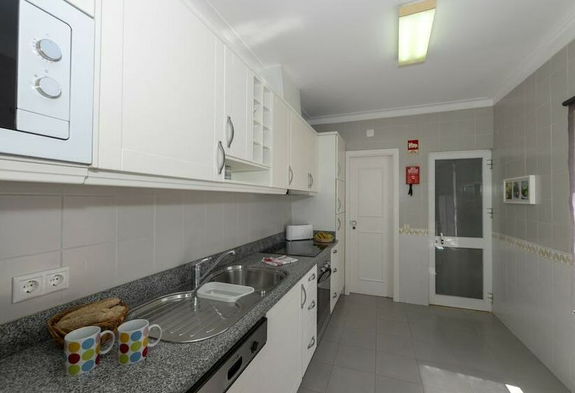 Вилла 3 Спальни, Rocha Brava Village Resort