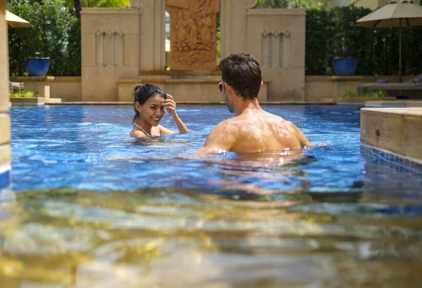 프리미엄 룸 풀장 전망, Holiday Inn Resort Phuket, An Ihg