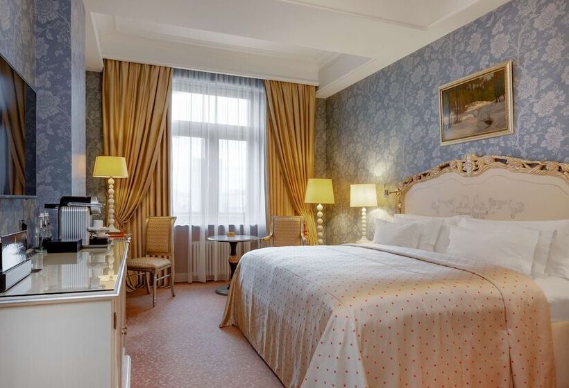 Номер Executive, Radisson Collection Hotel, Moscow