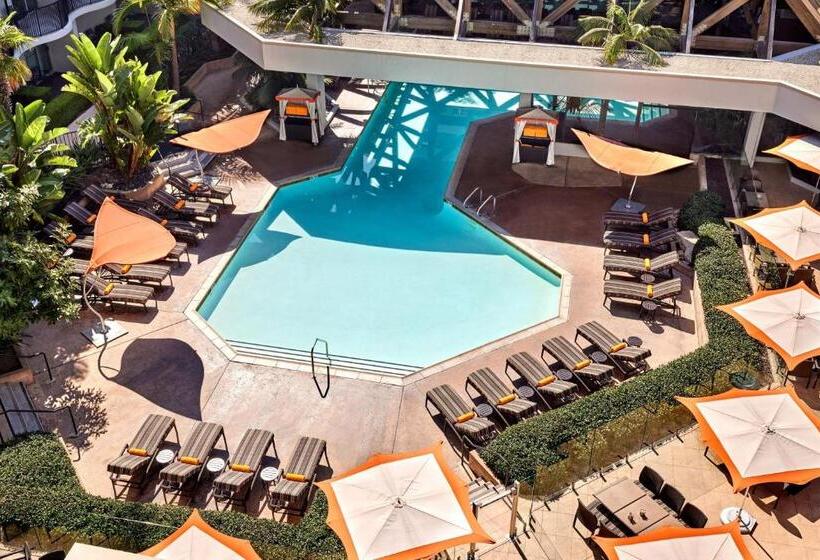 Standard-huone Allasnäkymä, Anaheim Marriott