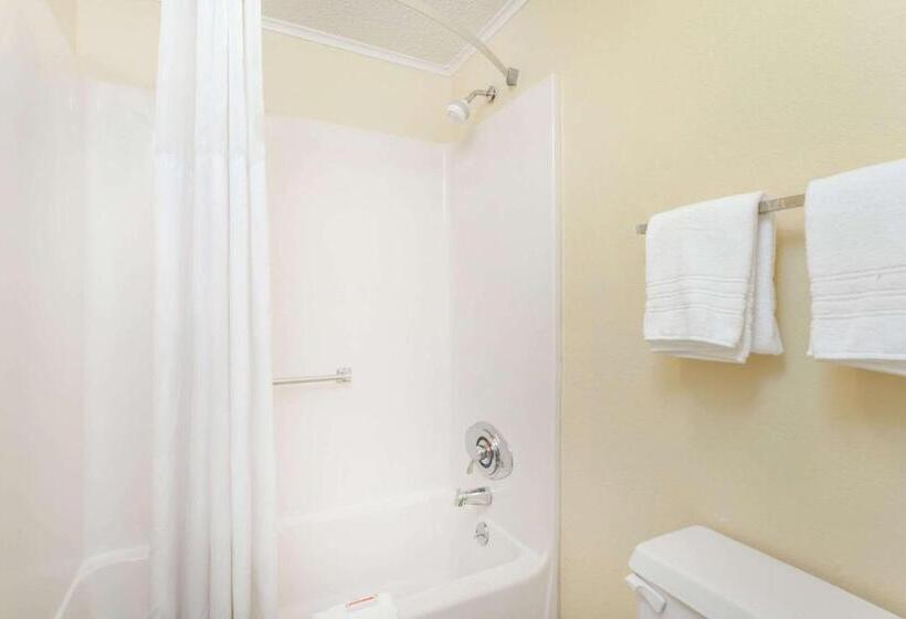اتاق استاندارد با 2 تخت دوبل, Days Inn By Wyndham Dover Downtown