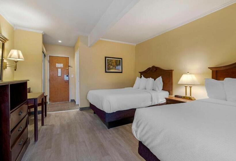חדר סטנדרט שתי מיטות זוגיות, Best Western Of Lake George