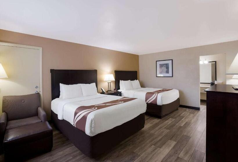 스탠다드 룸, Quality Inn & Suites Big Rapids Near University