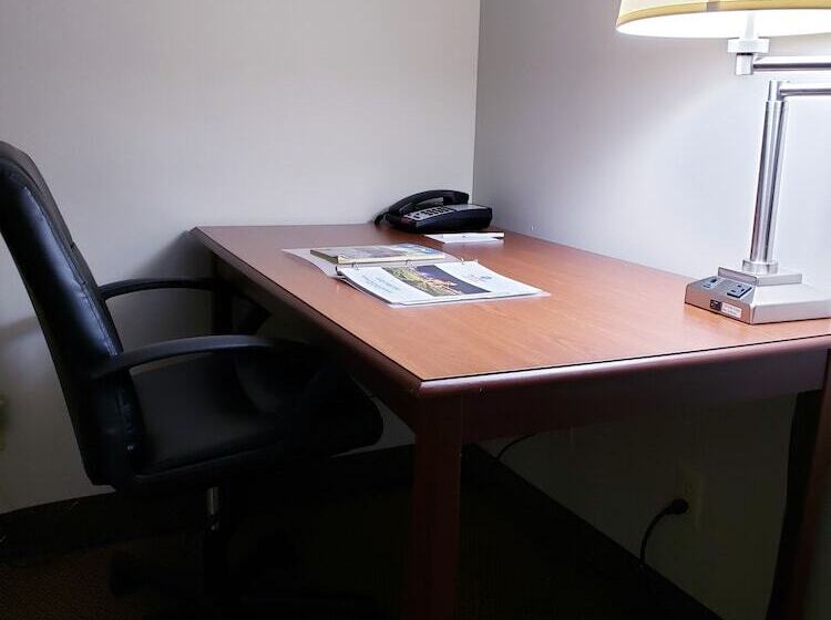Номер Стандарт 2 Двуспальные Кровати, Surestay Plus Hotel By Best Western Black River Falls