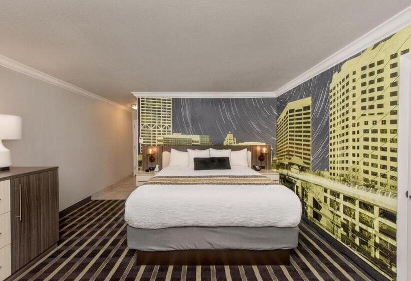 Номер Стандарт Кровать Кинг Адаптированный для Инвалидов, Best Western Plus Milwaukee West