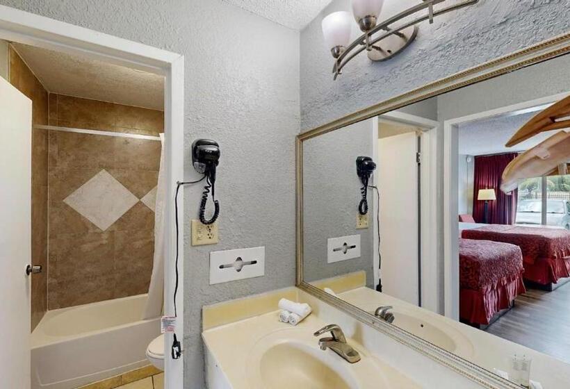 장애인을 위한 스탠다드 룸, Days Inn By Wyndham Orlando Downtown