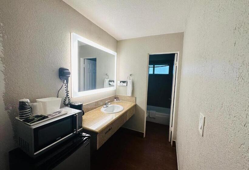 اتاق استاندارد با تخت بزرگ, Casa Blanca Hotel & Suites Orange Sr 55 Freeway, Near Honda Center, Chapman University, Disneyland