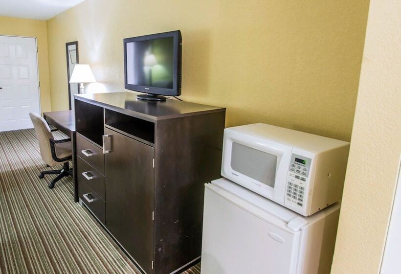 带2个双人床的标准工作室, Quality Inn Gainesville Near University