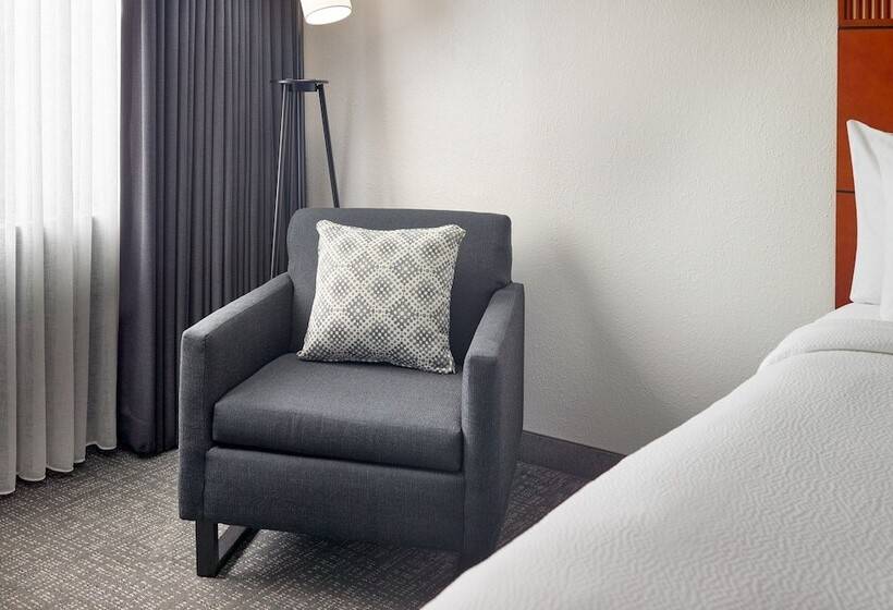 סוויטה, Courtyard By Marriott Augusta