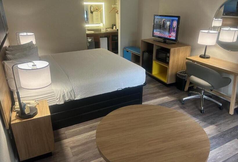 Номер бизнес-класса, Days Inn By Wyndham Port Charlotte Town Center