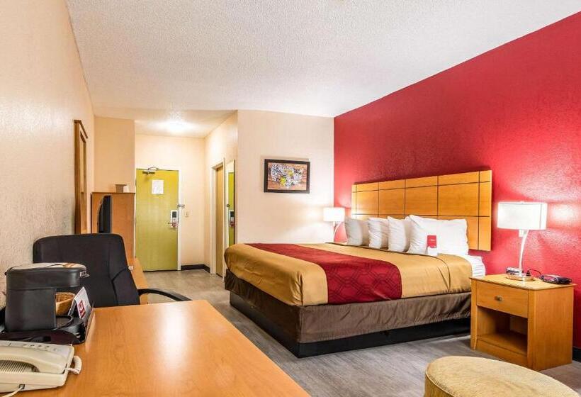 Стандартный Номер Кровать Кинг, Econo Lodge At Wanamaker