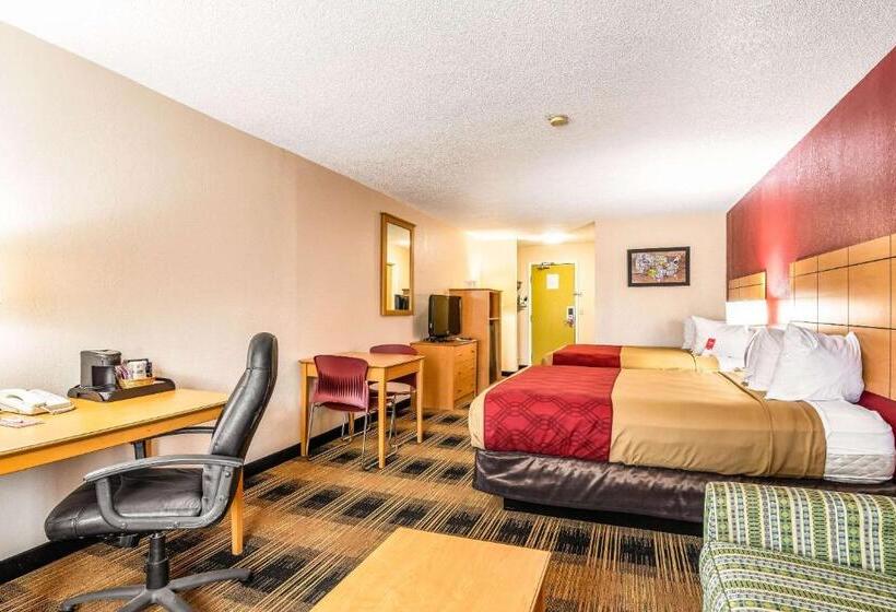 Люкс, Econo Lodge At Wanamaker