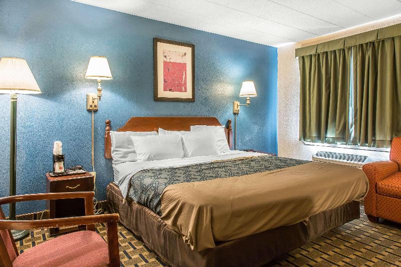 带大床的标准间, Econo Lodge Cranston  Providence