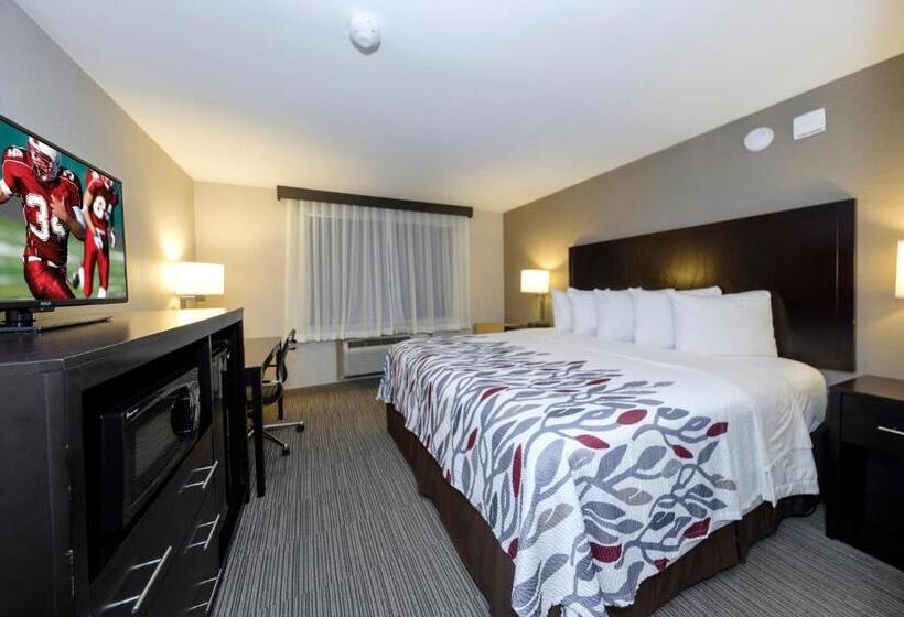 Номер Deluxe Кровать Кинг, Red Roof Inn & Suites Newburgh   Stewart Airport West Point