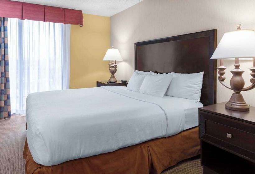 سوئیت برای معلولان, Embassy Suites By Hilton Kansas City Plaza