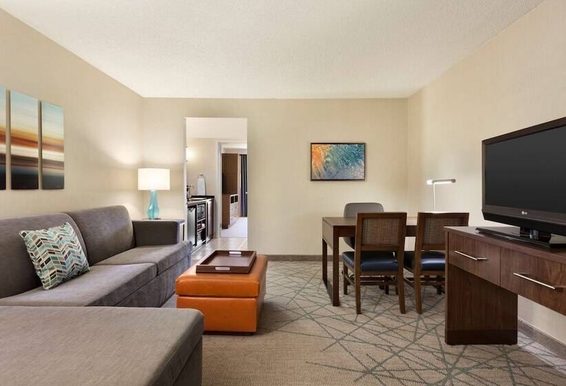 이그제큐티브 룸, Embassy Suites By Hilton San Luis Obispo