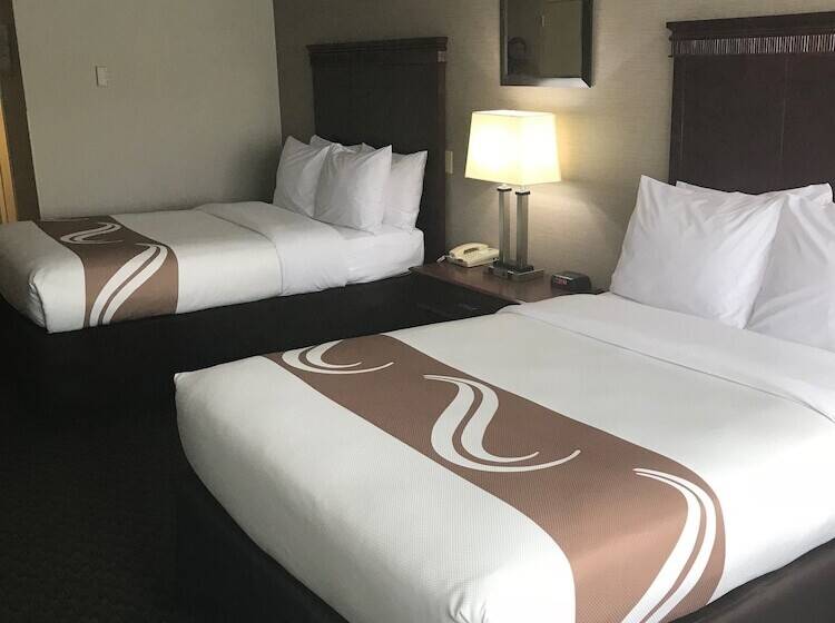 Номер Стандарт 2 Двуспальные Кровати, Quality Inn & Suites Vestal Binghamton Near University