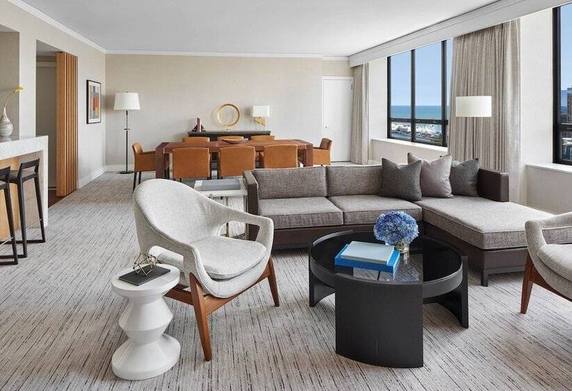 Suite, The Ritzcarlton, Chicago
