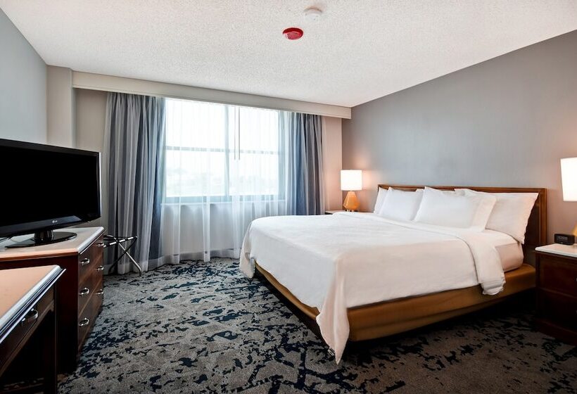 장애인을 위한 스위트, Embassy Suites By Hilton Montgomery Hotel & Conference Ctr