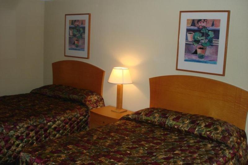 Номер Стандарт, Cedars Inn Lewiston
