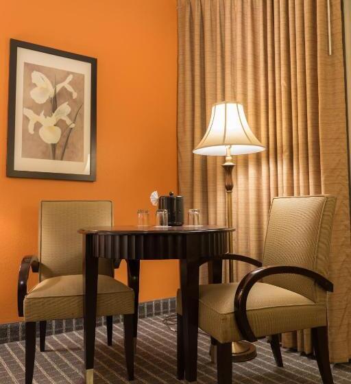 Quarto Superior Cama King, Oakland Airport Executive