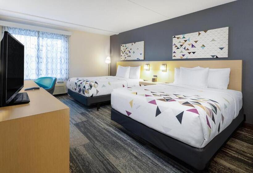 Номер Стандарт, Baymont By Wyndham White Plains  Elmsford